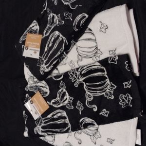 Two sets of Two Dish Towels